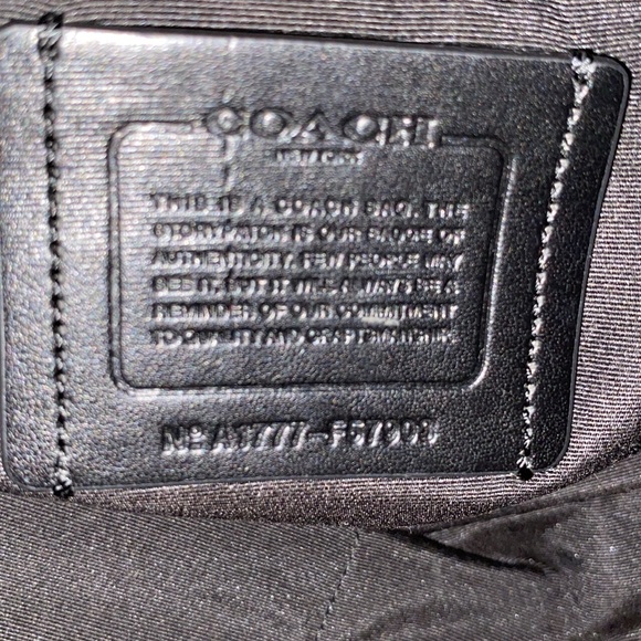 Coach Tote relisted - Picture 7 of 7